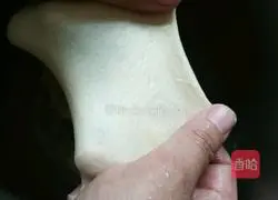 Illustration of how to make meat floss and ham bread 5