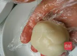 Homemade Illustration of how to make snow-skin mooncakes 16