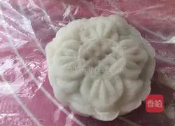 Snow skin mooncake, simple Illustration of how to make the version 12