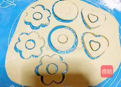 Illustration of how to make bread donuts 10