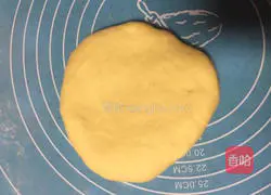 Illustration of how to make customized egg paste buds 11