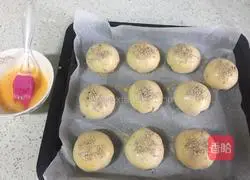 Make mustard and fresh meat mooncakes Illustration of how to do it 17