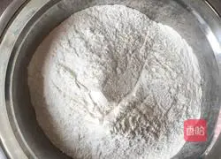 Illustration of how to make Fengzhen mooncakes 1