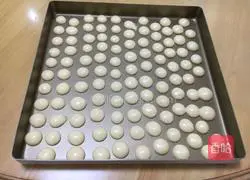 Illustration of how to make egg biscuits 7