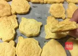 Illustration of how to make baby biscuits 8