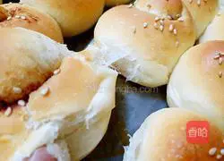 Illustration of how to make bean paste bread rolls 12