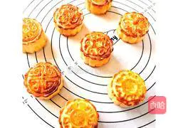 Illustration of how to make fruity mooncakes 1