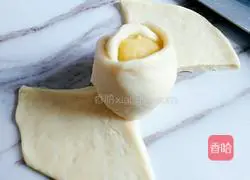 Rose Bread Recipe Illustration 5