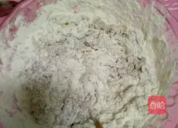 Illustration of how to make mixed sugar mooncakes 6