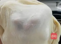 Illustration of making caterpillar bean paste bread 3