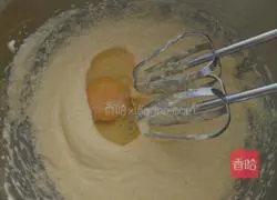 Illustration of how to make custard filling (moon cake filling) 6