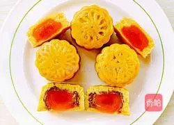 Illustration of how to make Cantonese-style mooncakes 10