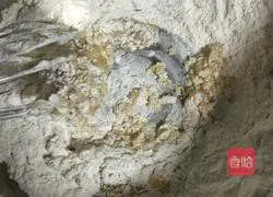 Cantonese egg yolk bean paste mooncake recipe 3