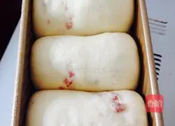 Illustration of how to make bacon toast 7