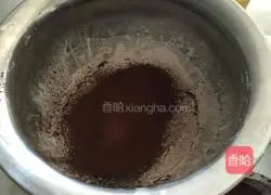 Illustration of how to make chocolate strawberry rolls 2