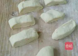 Illustration of how to make egg twists 9