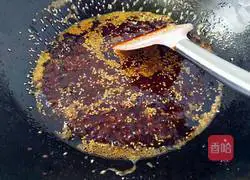 Illustration of making sauce-flavored cake 4