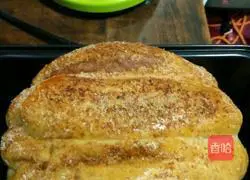 Illustration of how to make two-color toast 8