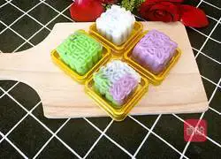 Illustration of how to make colorful snowskin mooncakes 14