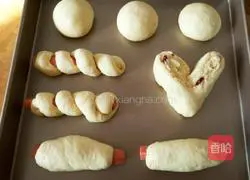 Illustration of how to make yogurt egg yolk buns 10