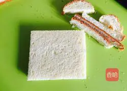 Illustration of how to make banana toast rolls 2