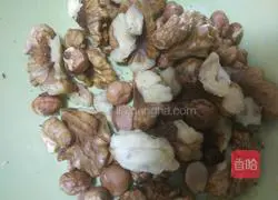 Illustration of how to make walnut hazelnut black sesame children's biscuits 3