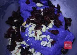 Starry Sky Bread Recipe Illustration 8