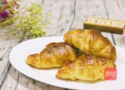 Crispy Croissant (Croissant) Recipe Illustration 15