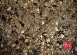 Illustration of how to make five-nut mooncakes 7