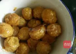 Lotus Paste and Egg Yolk Mooncake Recipe Illustration 3