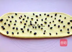 Illustration of how to make bread machine corn raisin toast 6