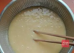 Illustration of how to make black rice stuffed mooncakes 6