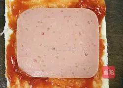 Illustration of how to make toast rolls 5