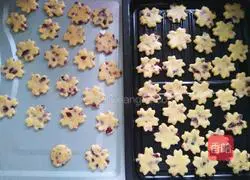 Illustration of how to make cranberry cookies 7