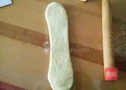 Illustration of how to make Polish egg yolk evaporated milk toast 15