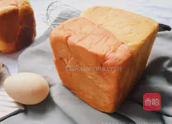 Illustration of how to make two-color water cube toast 12 