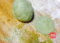 Illustration of how to make matcha snowskin mooncakes 5