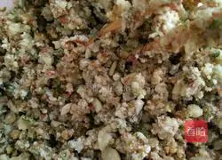 Illustration of how to make five-nut mooncakes 2