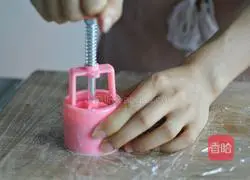 Fancy Snow Skin Mooncake Recipe Illustration 11