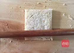 Illustration of how to make ham toast burrito 3