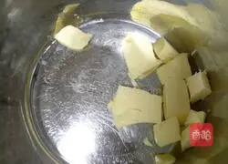 Illustration of how to make nut biscuits 1