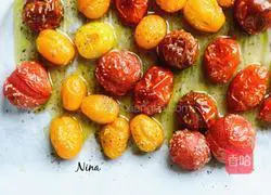 Toasted Croutons with Cherry Tomato Salad Recipe Illustration 3
