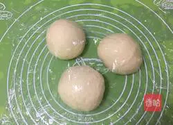 Illustration of how to make morning fast toast slices 9