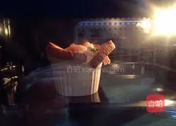 Toast Pizza Cup Recipe Illustration 11