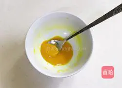 Illustration of how to make toast and omelette biscuits 16