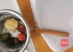 Illustration of how to make little cat cartoon cookies 8