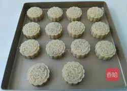 Cantonese lotus seed paste mooncake recipe 14