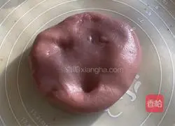 Illustration of how to make cheese snowskin mooncakes 8