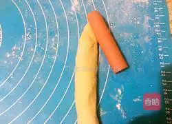 Illustration of how to make ham sausage bread 12