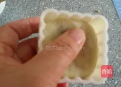 Illustration of how to make Beijing-style pulp mooncakes 12